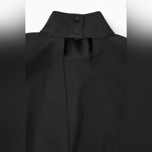 COS | Power-shoulder Open-back Waisted Wool Top In Black - Picture 7 of 15